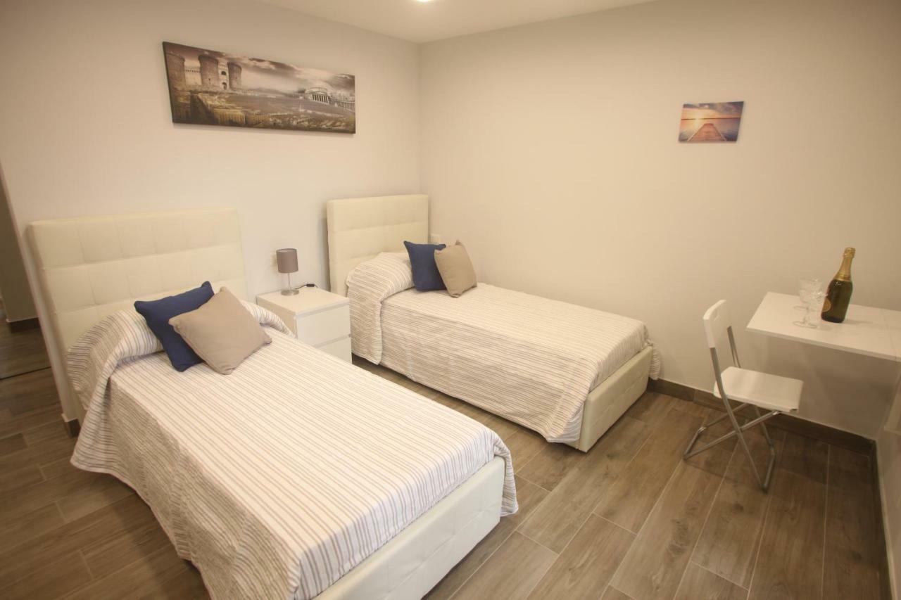 Garibaldi Station 2Punto0 Bed & Breakfast Napoli Exterior foto